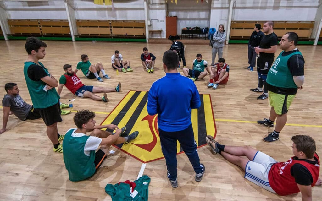 Discussion et cours avec l'&eacute;quipe de l'AF Slovaquie